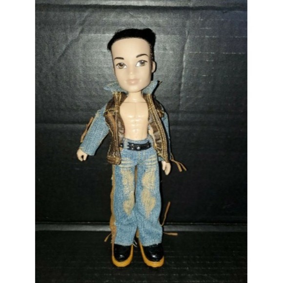 BRATZ Doll Boy Guy Man Figure MGA Clothes Medium Skin Brown Eyes RARE - Picture 2 of 5